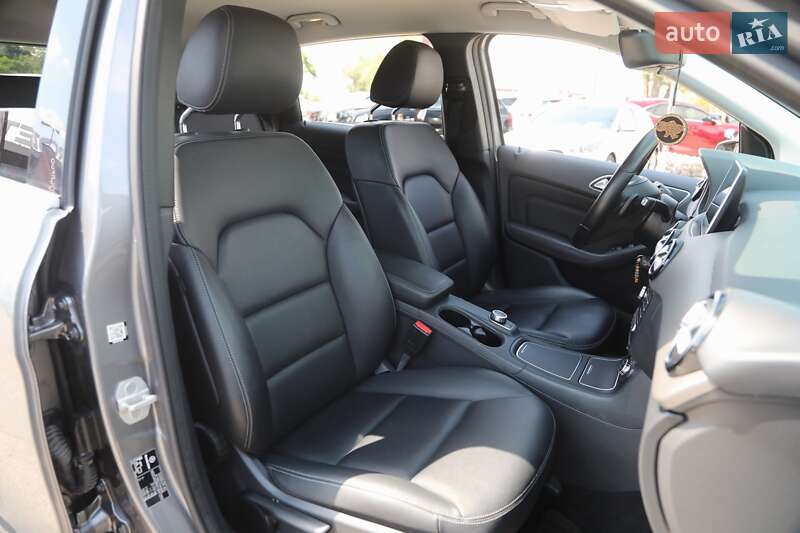 Хэтчбек Mercedes-Benz B-Class 2015 в Харькове