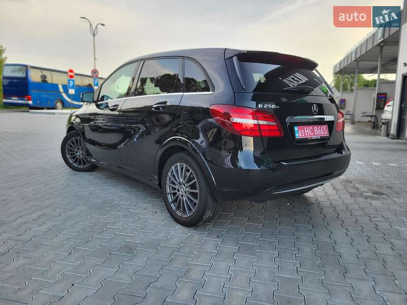 Хетчбек Mercedes-Benz B-Class 2015 в Володимирі фото 4 Хетчбек Mercedes-Benz B-Class 2015 в Володимирі