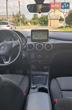Хэтчбек Mercedes-Benz B-Class 2016 в 