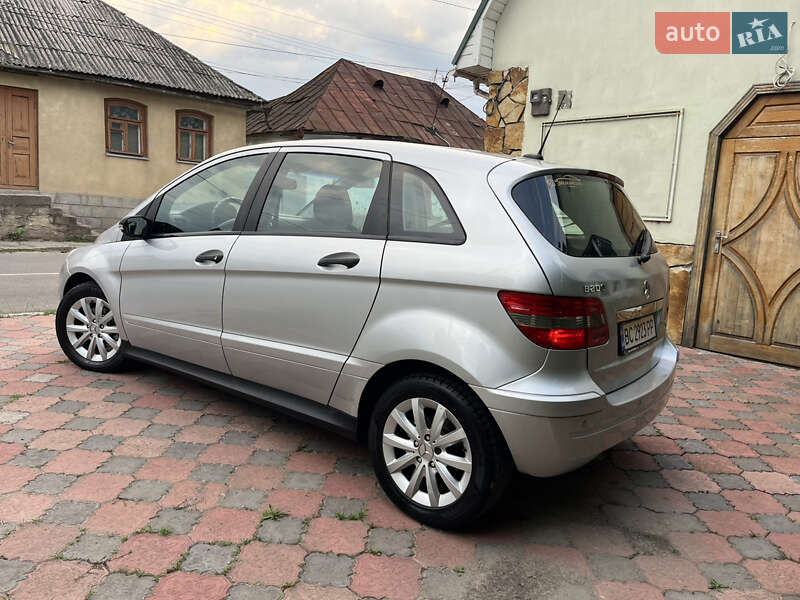 Хэтчбек Mercedes-Benz B-Class 2006 в Могилев-Подольске