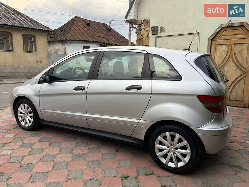 Хэтчбек Mercedes-Benz B-Class 2006 в Могилев-Подольске
