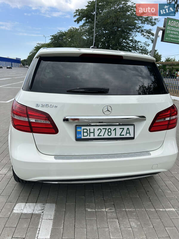 Хетчбек Mercedes-Benz B-Class 2017 в Одесі