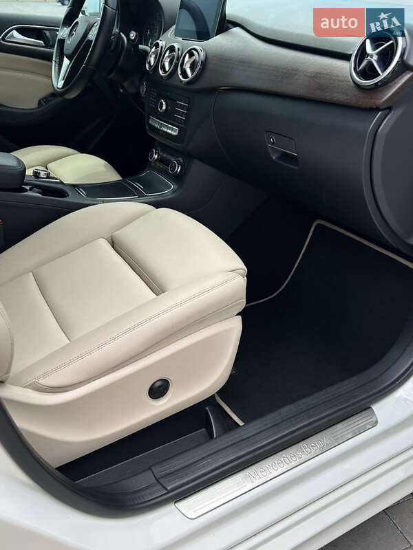 Хетчбек Mercedes-Benz B-Class 2017 в Одесі