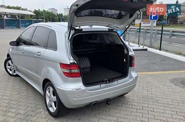 Хэтчбек Mercedes-Benz B-Class 2008 в 