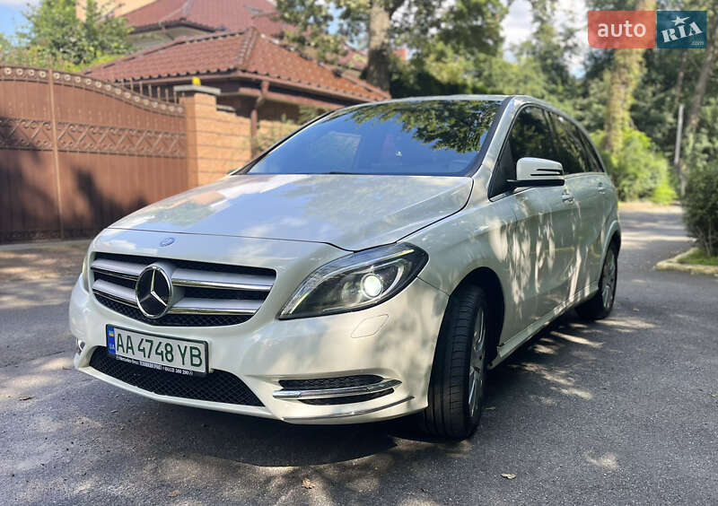Mercedes-Benz B-Class 2014