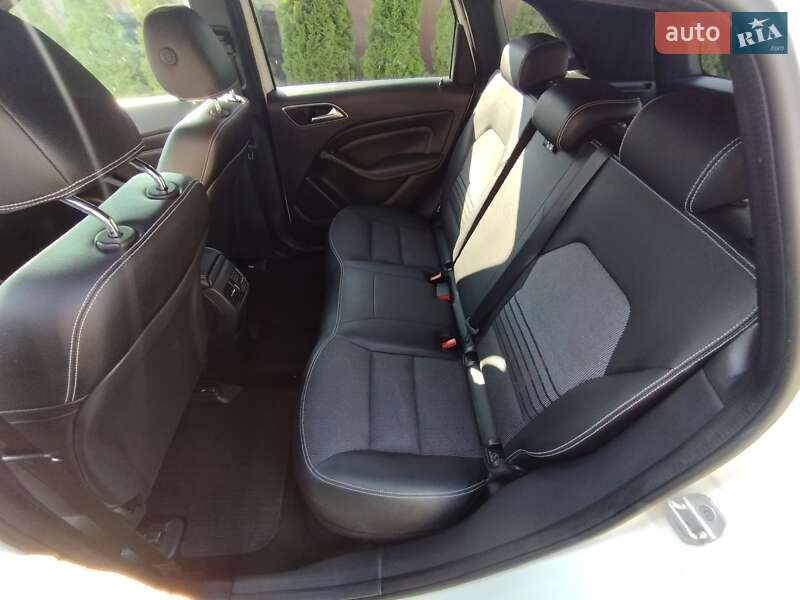 Хэтчбек Mercedes-Benz B-Class 2015 в Самборе фото 19 Хэтчбек Mercedes-Benz B-Class 2015 в Самборе