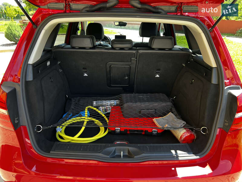 Хэтчбек Mercedes-Benz B-Class 2017 в Черновцах