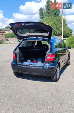 Хэтчбек Mercedes-Benz B-Class 2008 в 