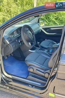 Хэтчбек Mercedes-Benz B-Class 2008 в 