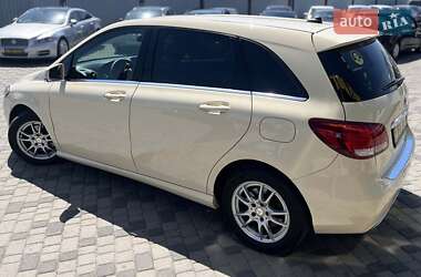 Хэтчбек Mercedes-Benz B-Class 2015 в 