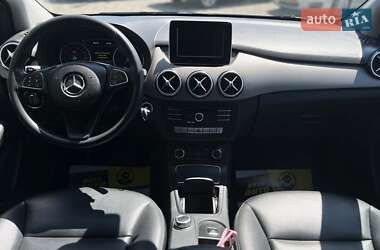 Хэтчбек Mercedes-Benz B-Class 2015 в 
