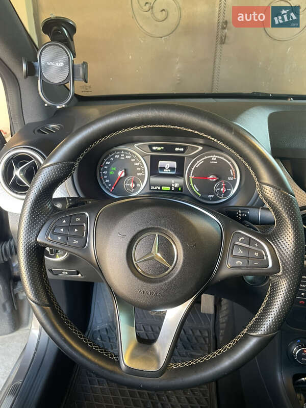 Хэтчбек Mercedes-Benz B-Class 2015 в Хмельницком