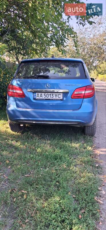 Хэтчбек Mercedes-Benz B-Class 2014 в Киеве фото 8 Хэтчбек Mercedes-Benz B-Class 2014 в Киеве