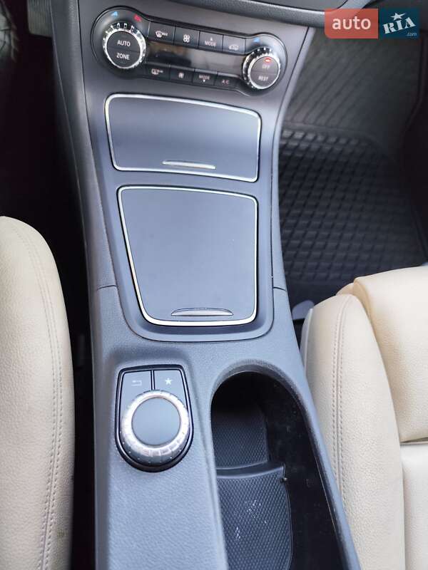 Хэтчбек Mercedes-Benz B-Class 2016 в Киеве