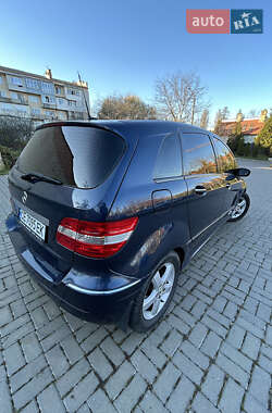 Хэтчбек Mercedes-Benz B-Class 2005 в 