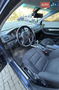 Хэтчбек Mercedes-Benz B-Class 2005 в 