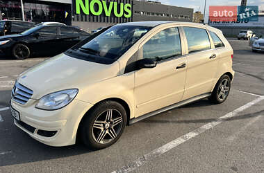 Хэтчбек Mercedes-Benz B-Class 2006 в 