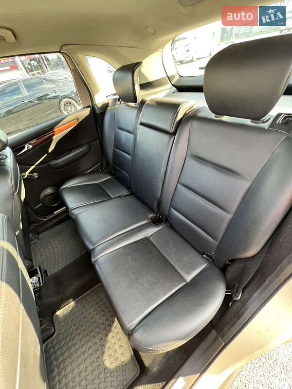 Хэтчбек Mercedes-Benz B-Class 2006 в Киеве