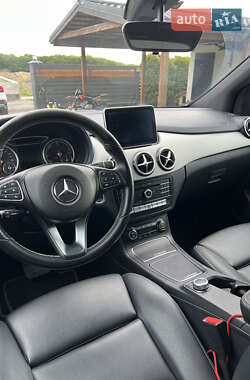 Хэтчбек Mercedes-Benz B-Class 2016 в 