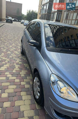 Хэтчбек Mercedes-Benz B-Class 2006 в 
