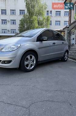 Хэтчбек Mercedes-Benz B-Class 2005 в 