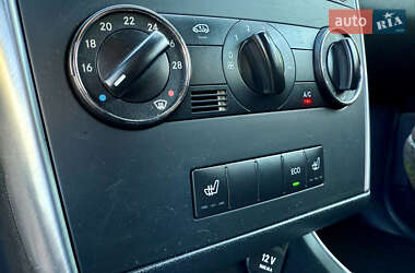 Хэтчбек Mercedes-Benz B-Class 2009 в 