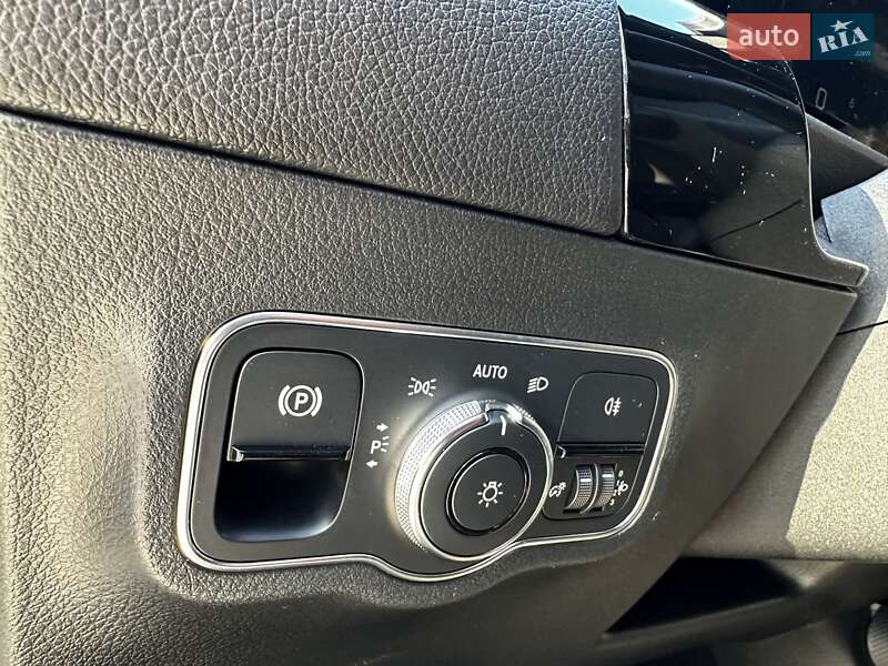 Хэтчбек Mercedes-Benz B-Class 2019 в Киеве