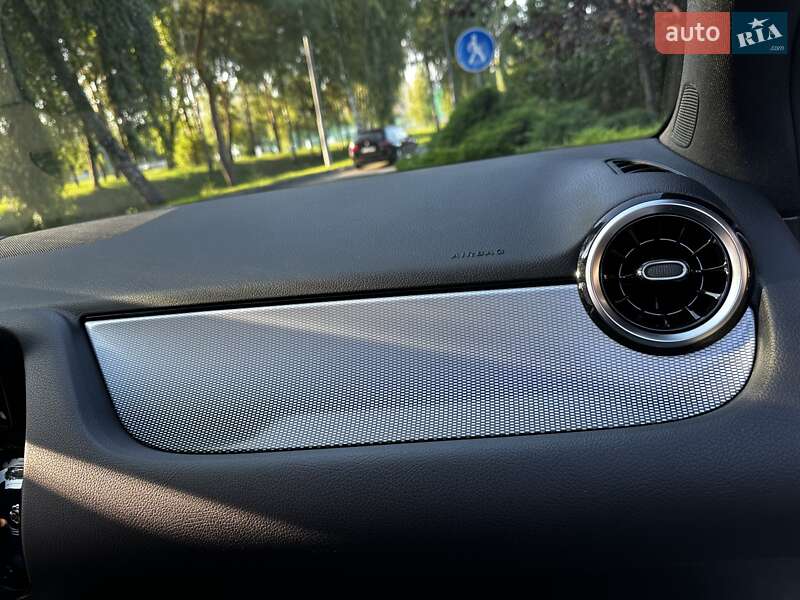 Хэтчбек Mercedes-Benz B-Class 2019 в Киеве