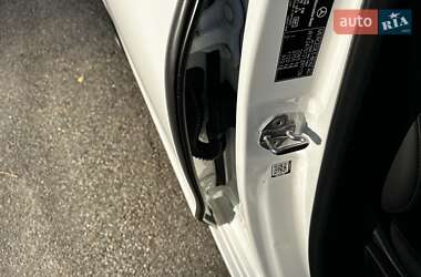 Хэтчбек Mercedes-Benz B-Class 2019 в 