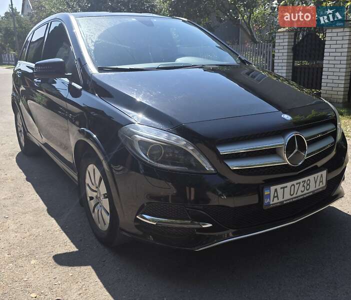 Хэтчбек Mercedes-Benz B-Class 2016 в Калуше