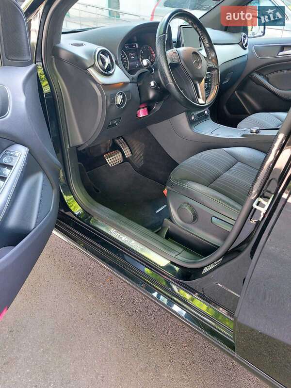 Хэтчбек Mercedes-Benz B-Class 2014 в Виннице фото 27 Хэтчбек Mercedes-Benz B-Class 2014 в Виннице