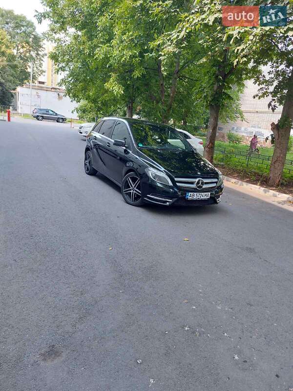 Хэтчбек Mercedes-Benz B-Class 2014 в Виннице фото 4 Хэтчбек Mercedes-Benz B-Class 2014 в Виннице