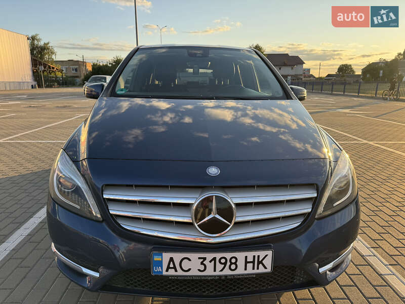 Хэтчбек Mercedes-Benz B-Class 2012 в Нововолынске