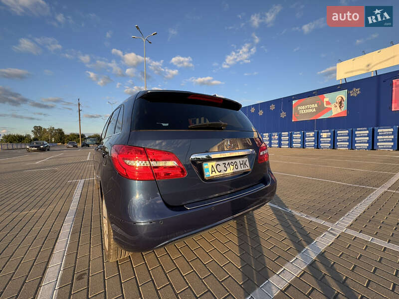 Хэтчбек Mercedes-Benz B-Class 2012 в Нововолынске