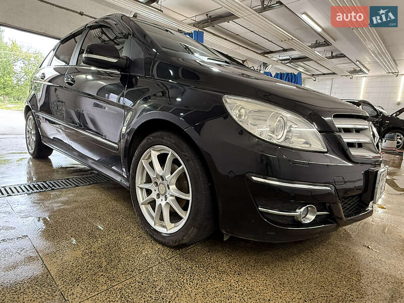 Хэтчбек Mercedes-Benz B-Class 2010 в Харькове фото 7 Хэтчбек Mercedes-Benz B-Class 2010 в Харькове