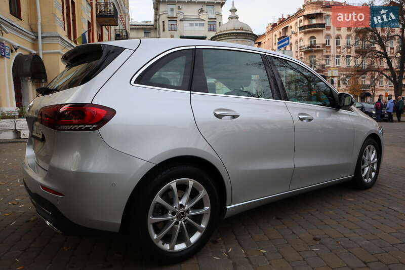 Хэтчбек Mercedes-Benz B-Class 2018 в Киеве