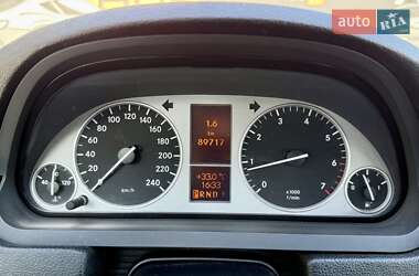 Хэтчбек Mercedes-Benz B-Class 2010 в 