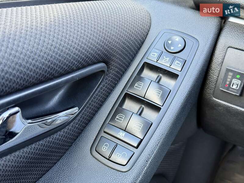 Хэтчбек Mercedes-Benz B-Class 2010 в Харькове
