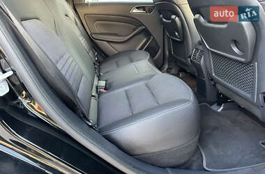 Хэтчбек Mercedes-Benz B-Class 2015 в 