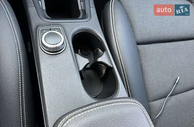 Хэтчбек Mercedes-Benz B-Class 2015 в 