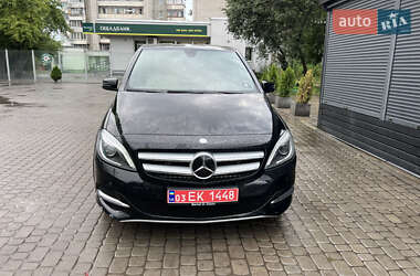 Хэтчбек Mercedes-Benz B-Class 2015 в 