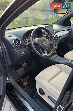 Хэтчбек Mercedes-Benz B-Class 2015 в 