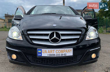 Хэтчбек Mercedes-Benz B-Class 2010 в 