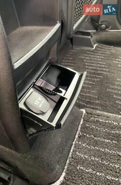 Хэтчбек Mercedes-Benz B-Class 2010 в 