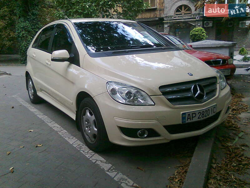 Хэтчбек Mercedes-Benz B-Class 2011 в Запорожье