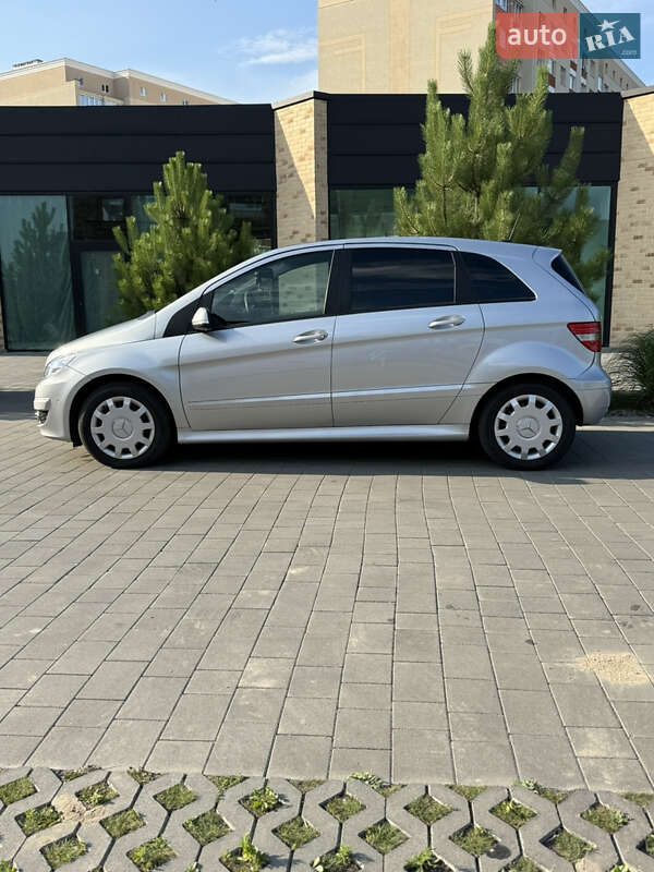 Хетчбек Mercedes-Benz B-Class 2010 в Хмельницькому