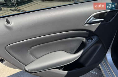 Хетчбек Mercedes-Benz B-Class 2015 в 