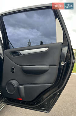 Хэтчбек Mercedes-Benz B-Class 2006 в 