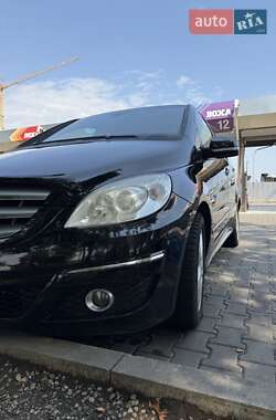 Хэтчбек Mercedes-Benz B-Class 2008 в 