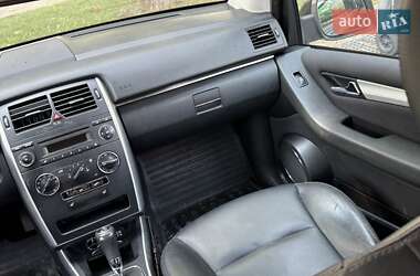 Хэтчбек Mercedes-Benz B-Class 2008 в 